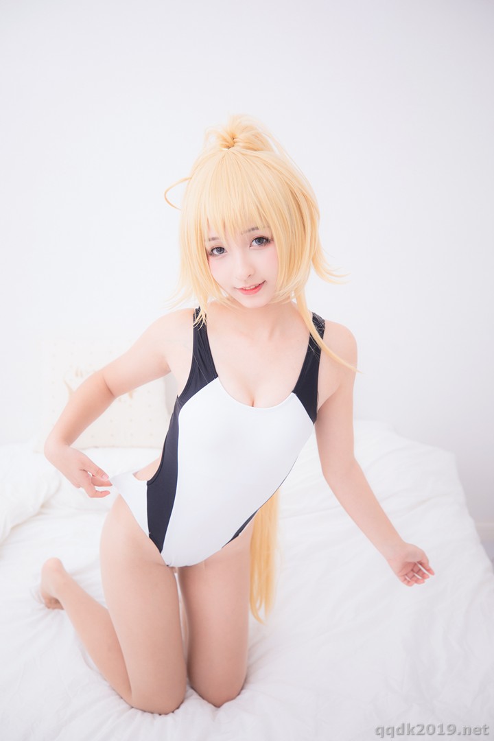 Coser-Swimingthedrea-076.jpg