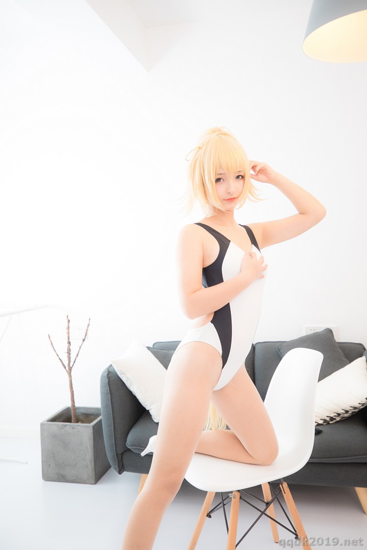 Coser-Swimingthedrea-032.jpg