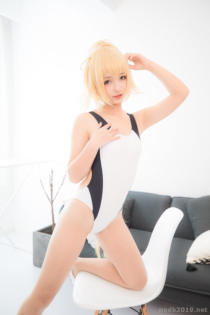 Coser-Swimingthedrea-035.jpg