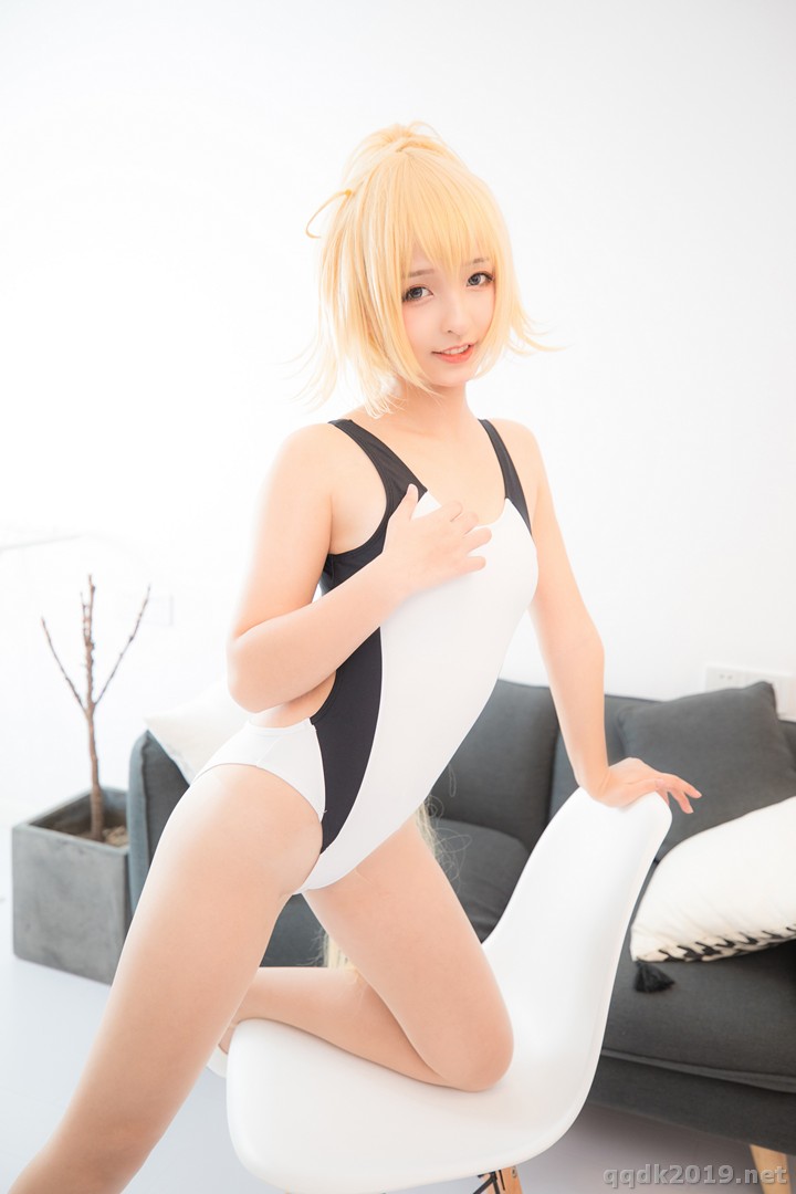 Coser-Swimingthedrea-037.jpg