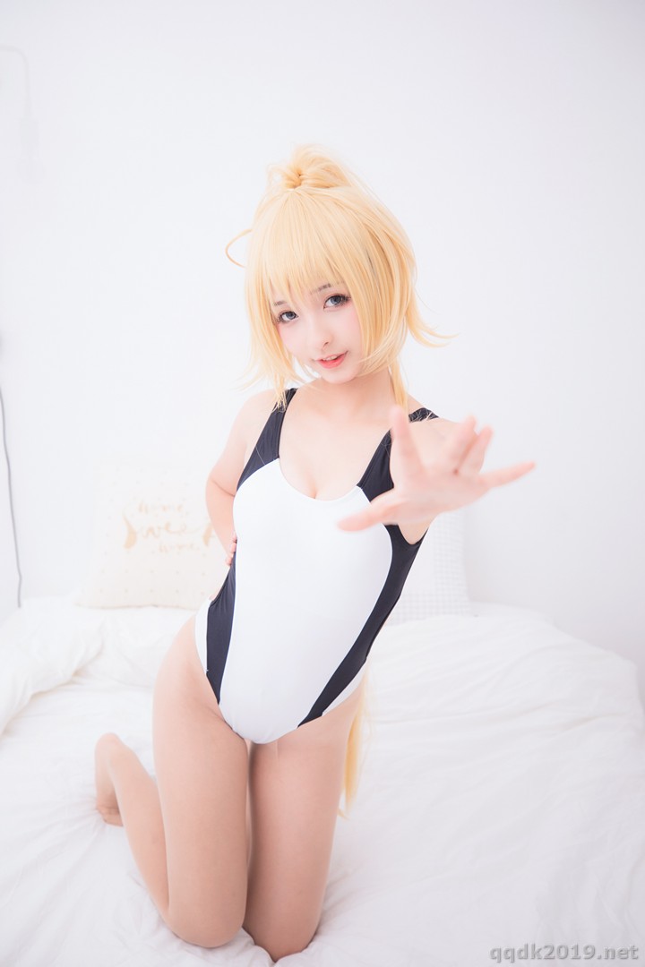 Coser-Swimingthedrea-077.jpg