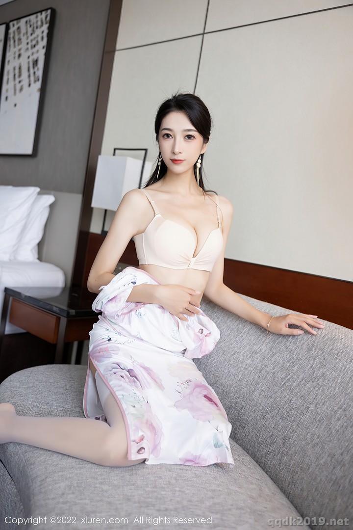 XIUREN-No.5290-Lin-Yue-Yi-042.jpg