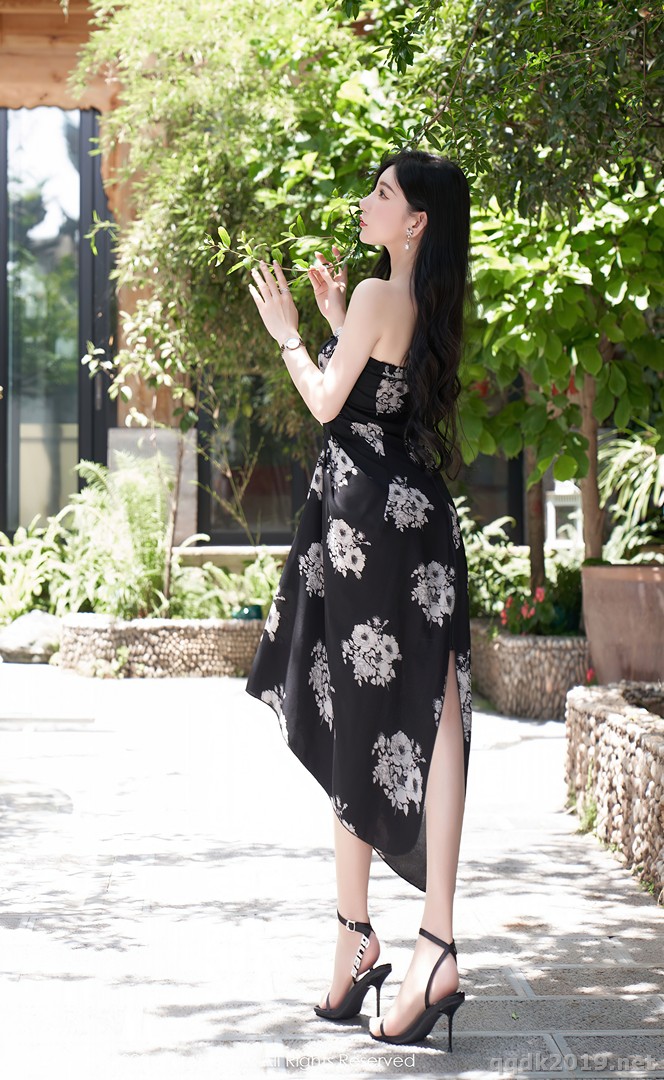 XIUREN-No.5307-Zhou-Yuxi-Sally-015.jpg