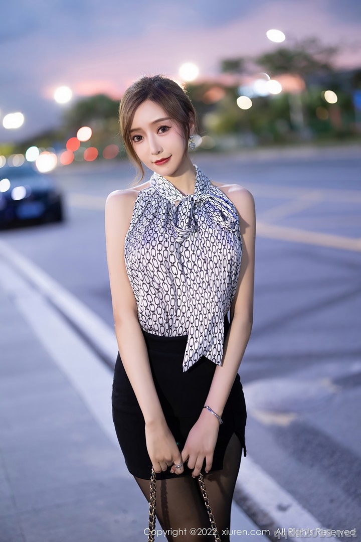 XIUREN-No.5325-Yanni-Wang-Xin-Yao-003.jpg