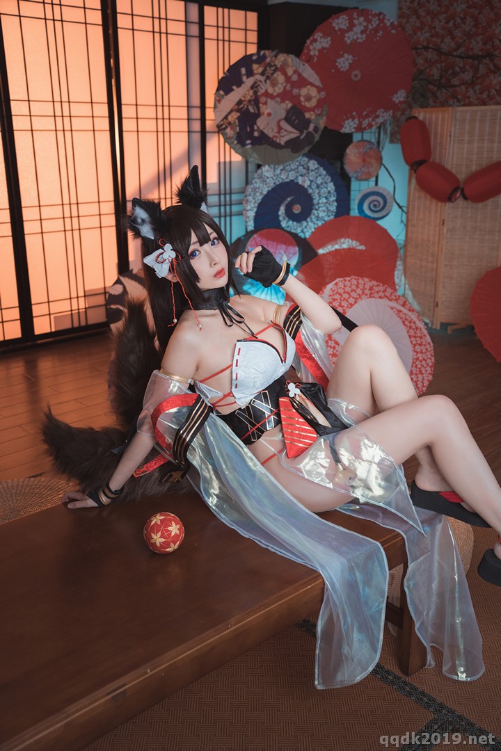 Coser-rioko-Azurlane-Amagi-001.jpg
