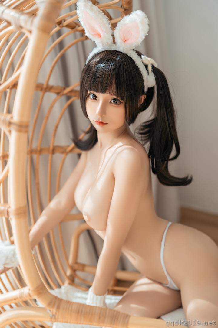 Coser-chunmomo-Mian-Mian-Rabbit-042.jpg