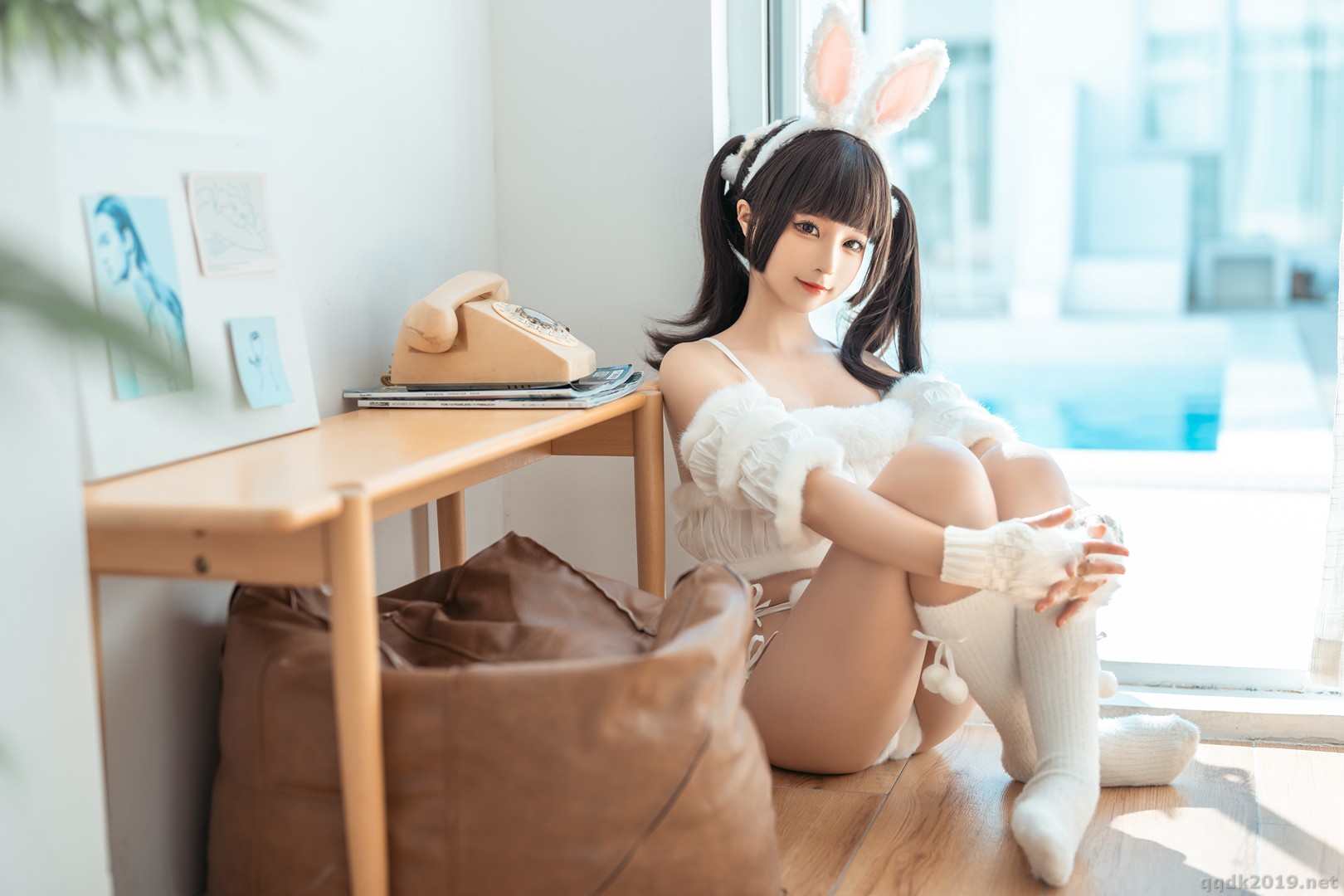 Coser-chunmomo-Mian-Mian-Rabbit-005.jpg