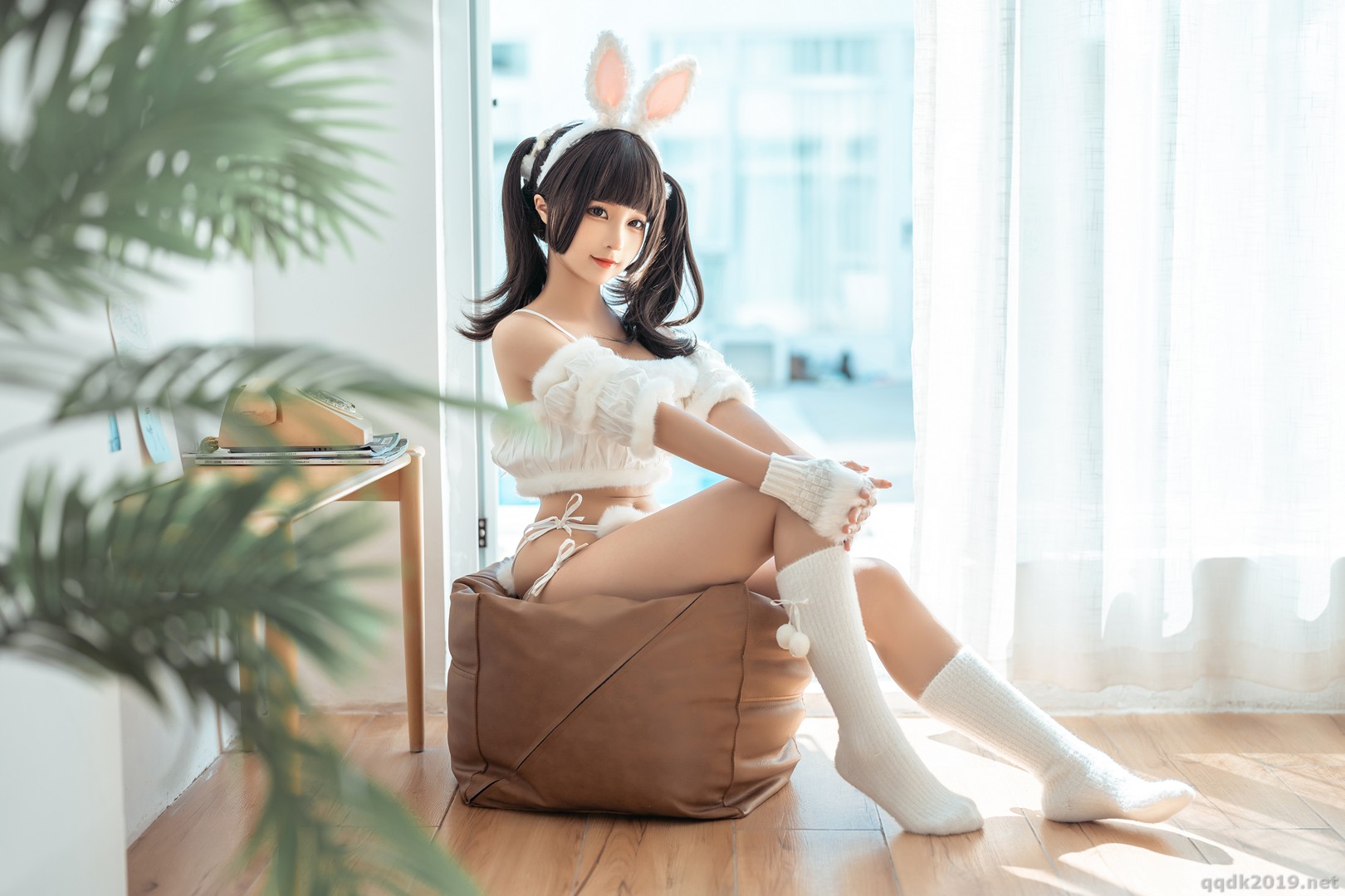 Coser-chunmomo-Mian-Mian-Rabbit-054.jpg