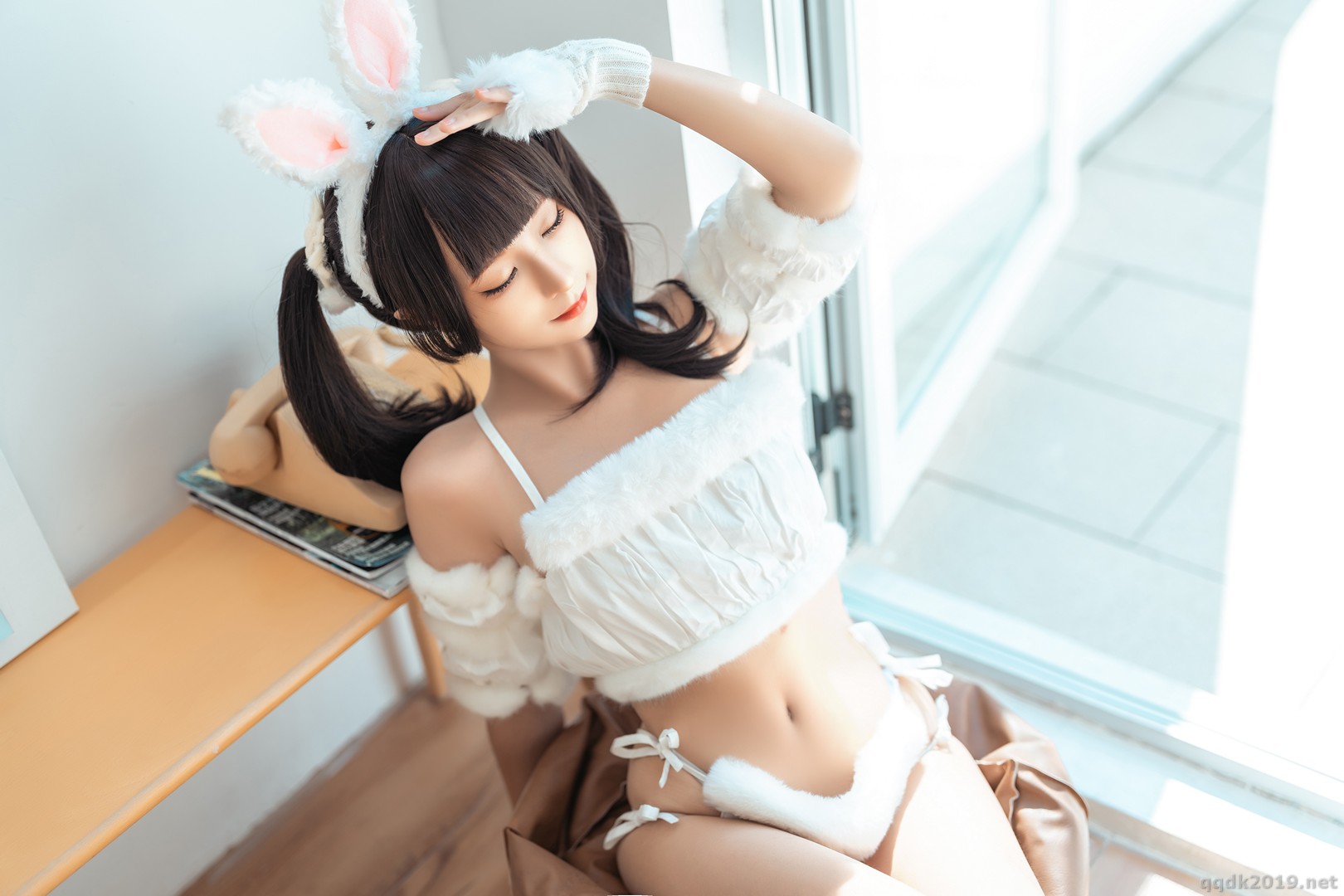 Coser-chunmomo-Mian-Mian-Rabbit-056.jpg