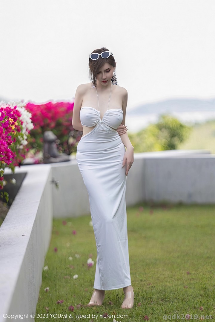 YouMi-Vol.931-Zhou-Yan-Xi-Carol-005.jpg