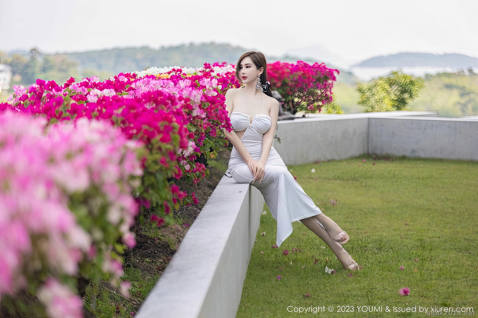 YouMi-Vol.931-Zhou-Yan-Xi-Carol-009.jpg