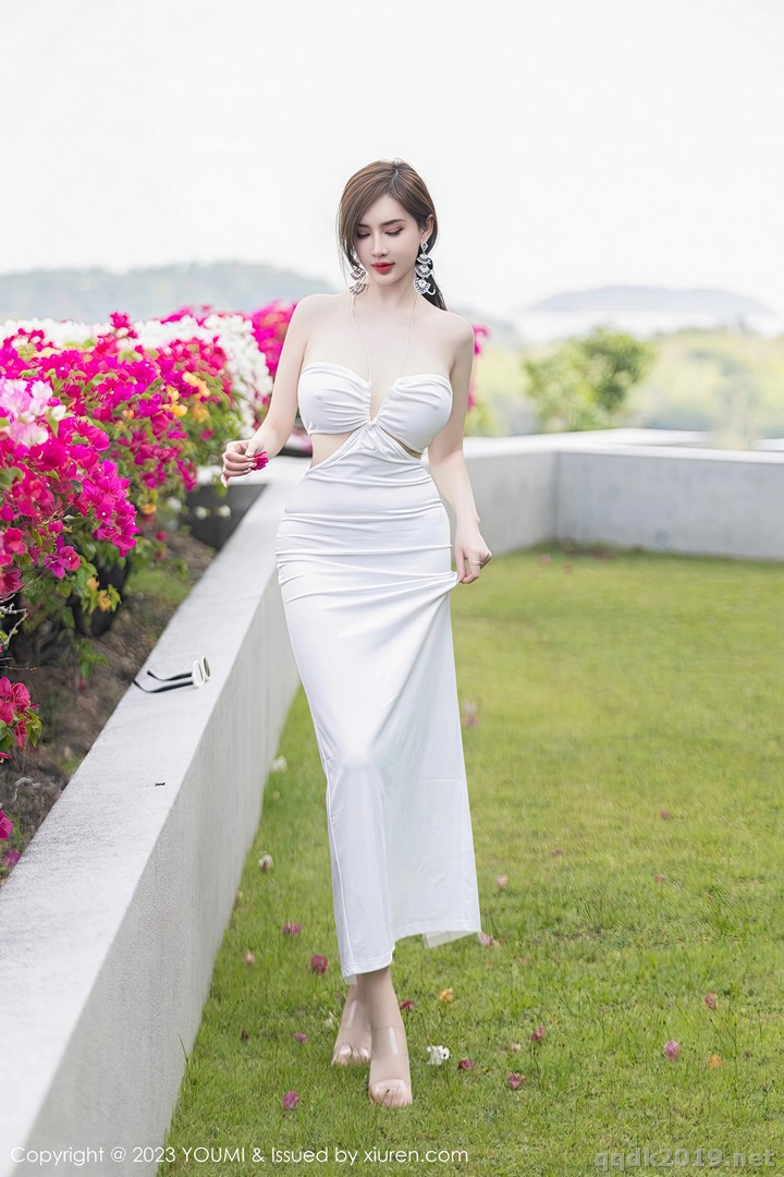 YouMi-Vol.931-Zhou-Yan-Xi-Carol-012.jpg