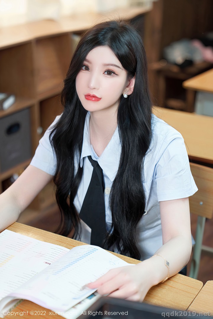 XIUREN-No.5452-Zhou-Yuxi-Sally-005.jpg