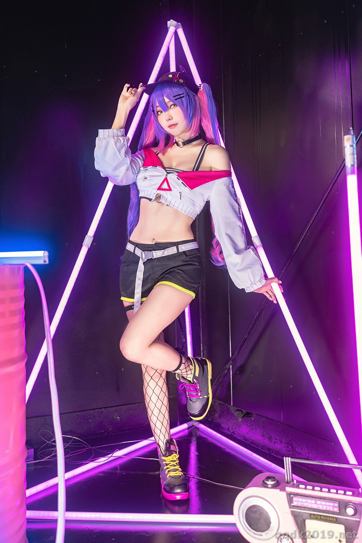 Coser-Ely-eee-ElyEE-Towa-Tokoyami-025.jpg