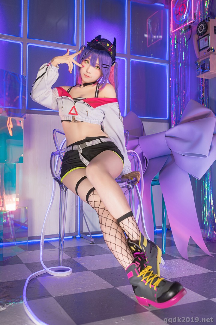 Coser-Ely-eee-ElyEE-Towa-Tokoyami-030.jpg