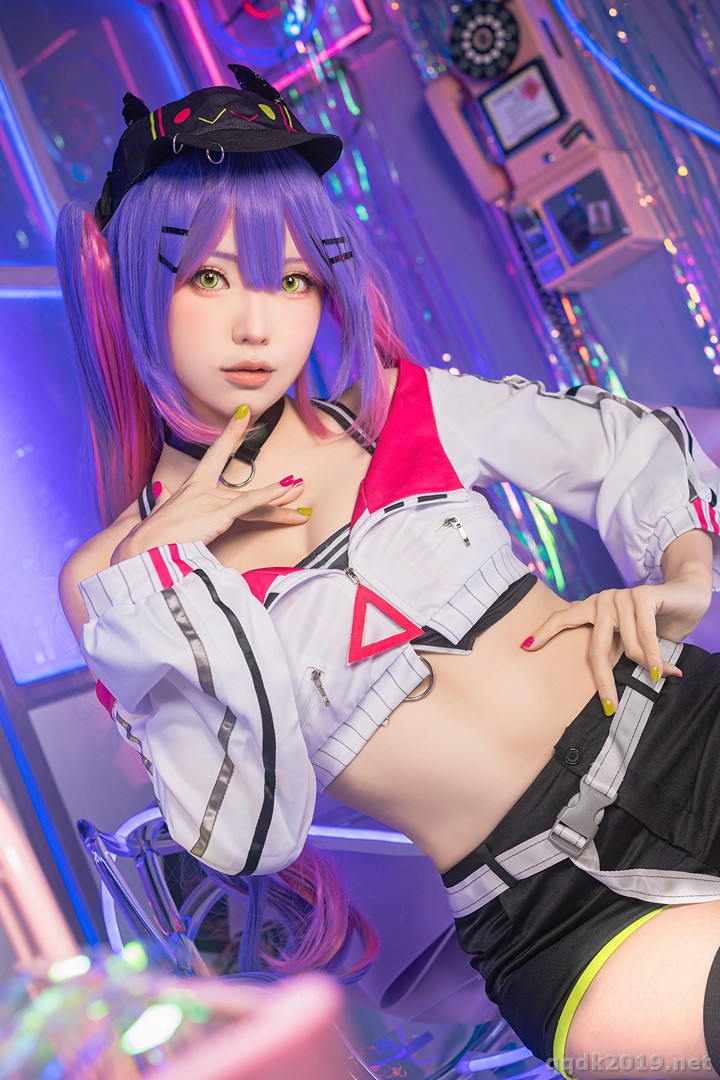 Coser-Ely-eee-ElyEE-Towa-Tokoyami-032.jpg