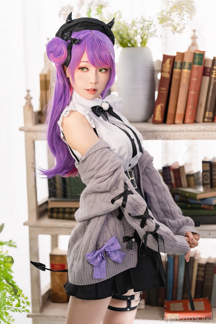 Coser-Ely-eee-ElyEE-Towa-Tokoyami-013.jpg