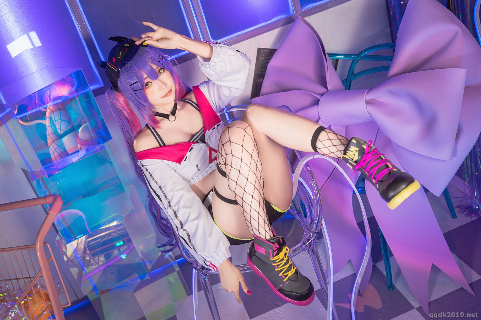 Coser-Ely-eee-ElyEE-Towa-Tokoyami-038.jpg