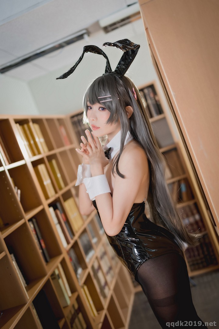 Coser-Ely-eee-ElyEE-004.jpg