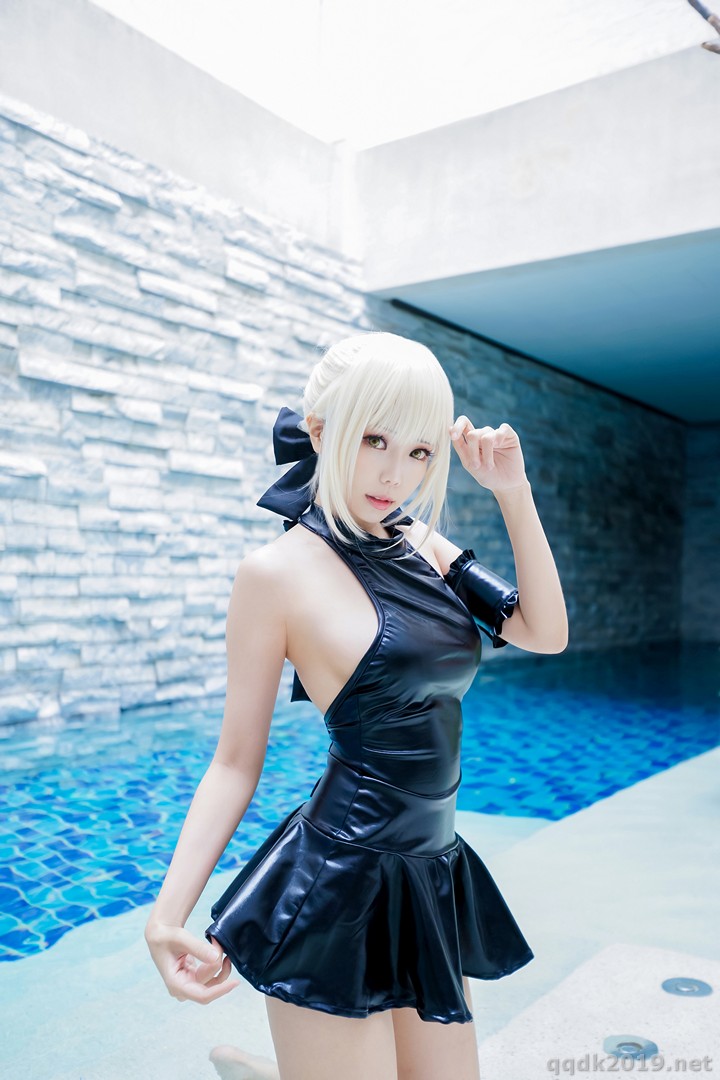 Coser-Ely-eee-ElyEE-003.jpg