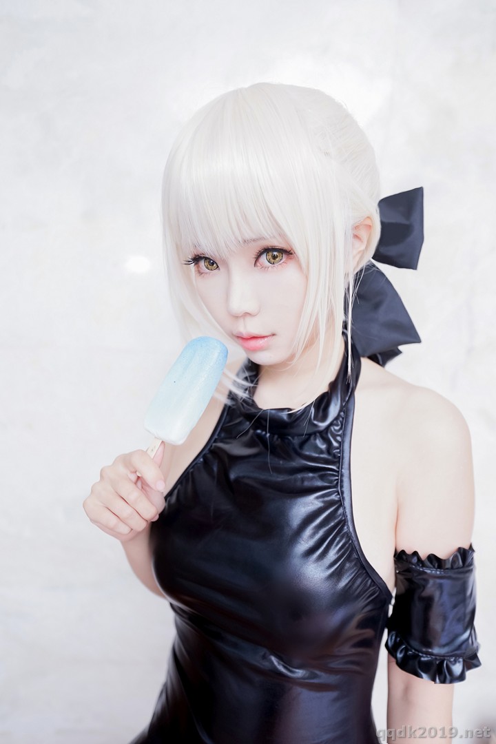 Coser-Ely-eee-ElyEE-005.jpg