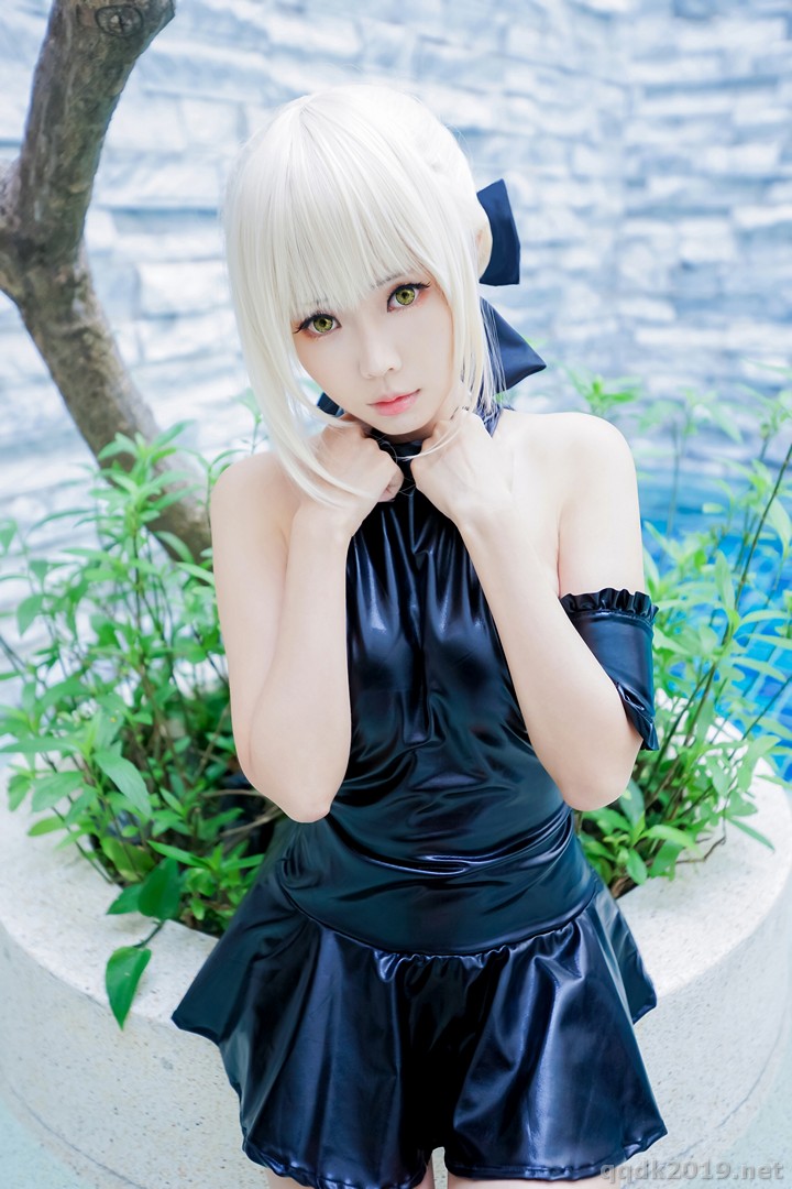 Coser-Ely-eee-ElyEE-014.jpg