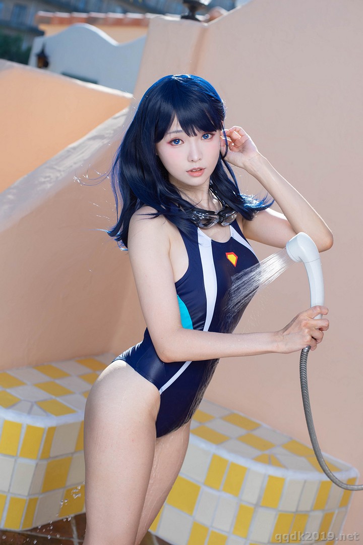 Coser-Ely-eee-ElyEE-Swimsuit-002.jpg