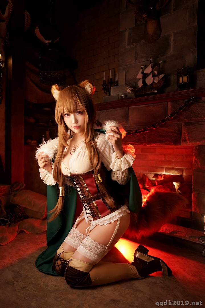 Coser-Ely-eee-ElyEE-003.jpg