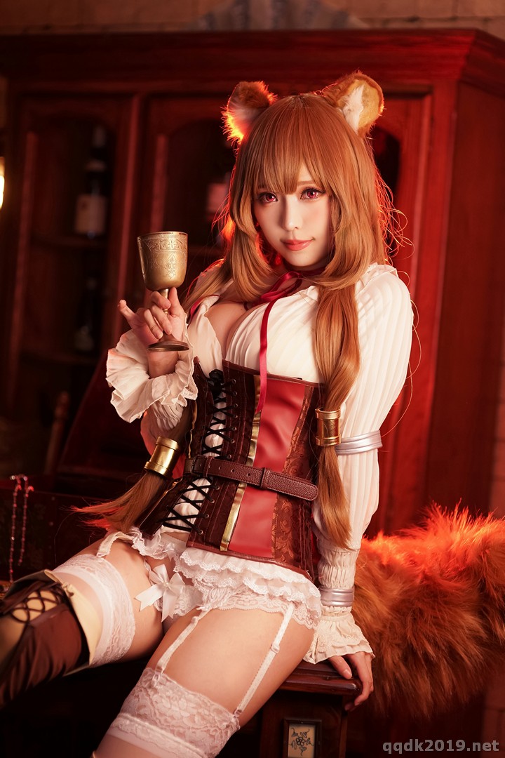 Coser-Ely-eee-ElyEE-004.jpg
