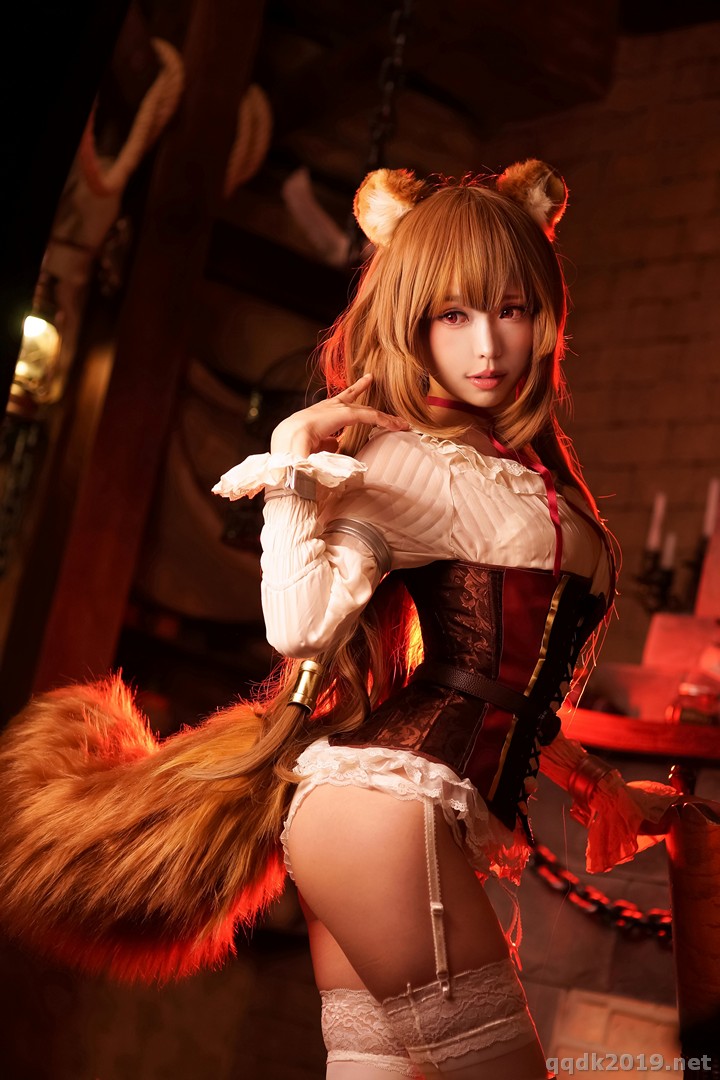 Coser-Ely-eee-ElyEE-010.jpg