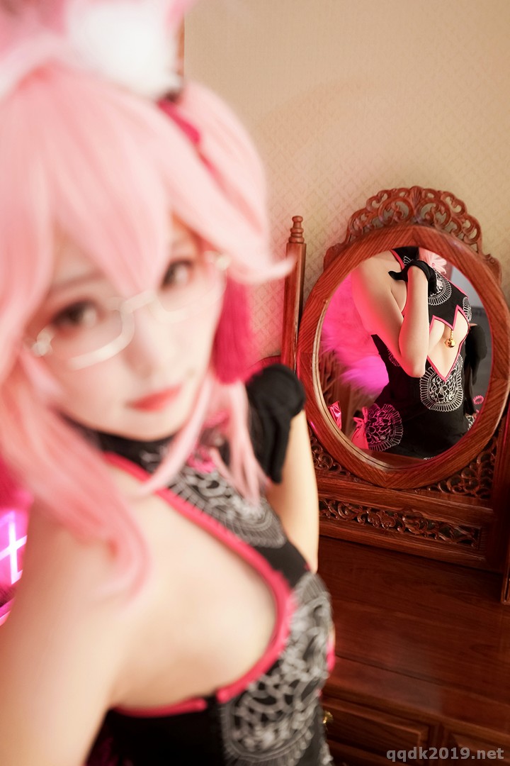 Coser-Ely-eee-ElyEE-004.jpg