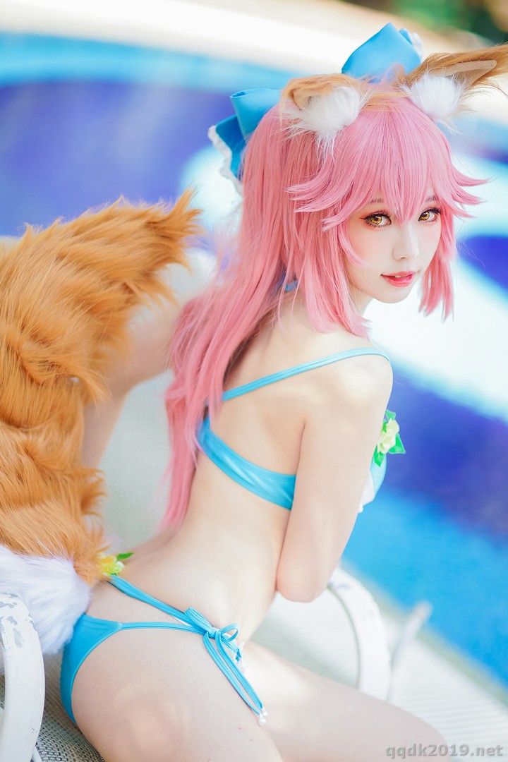 Coser-Ely-eee-ElyEE-014.jpg