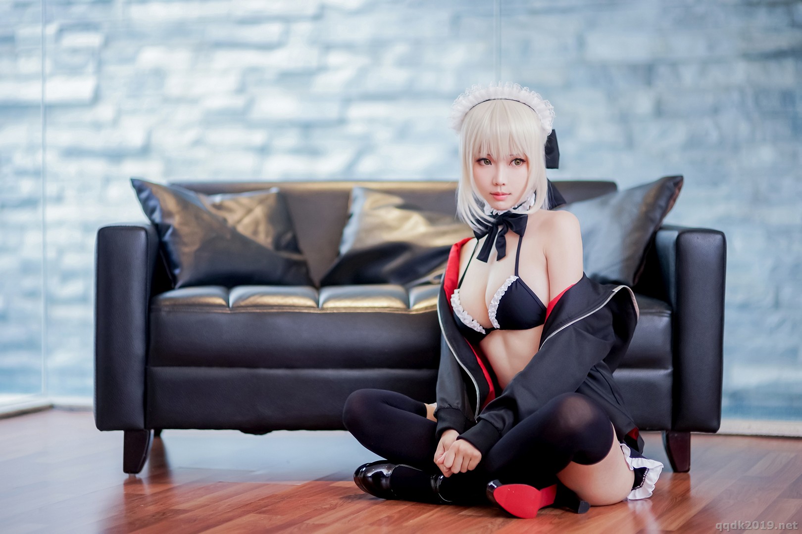 Coser-Ely-eee-ElyEE-001.jpg