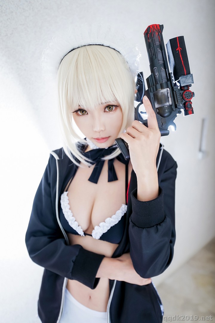 Coser-Ely-eee-ElyEE-002.jpg