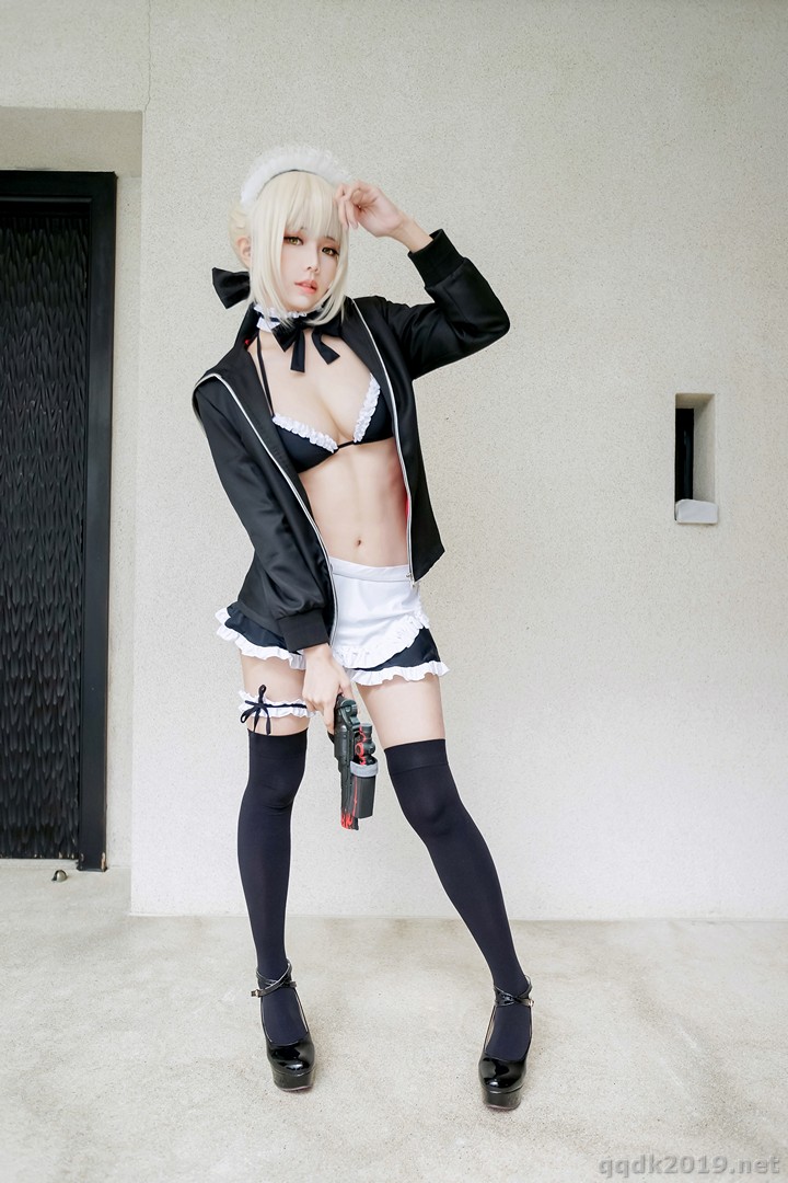Coser-Ely-eee-ElyEE-008.jpg