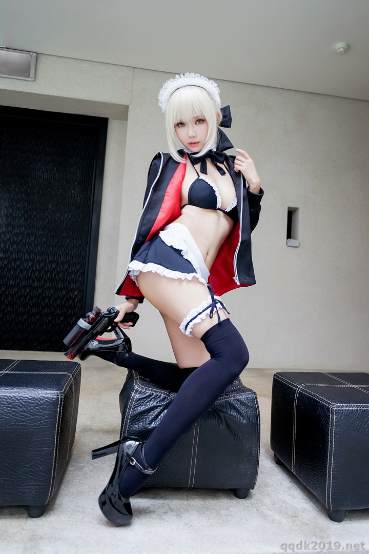 Coser-Ely-eee-ElyEE-014.jpg