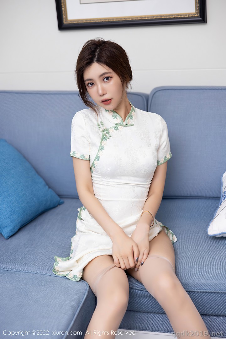 XIUREN-No.5468-Ula-Qi-Li-Jia-050.jpg