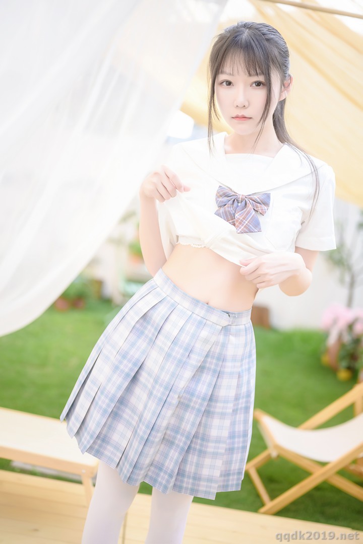 Coser-xiang-cao-miao-lu-lu-xia-003.jpg