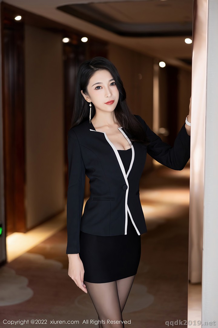 XIUREN-No.5473-Lin-Yue-Yi-015.jpg