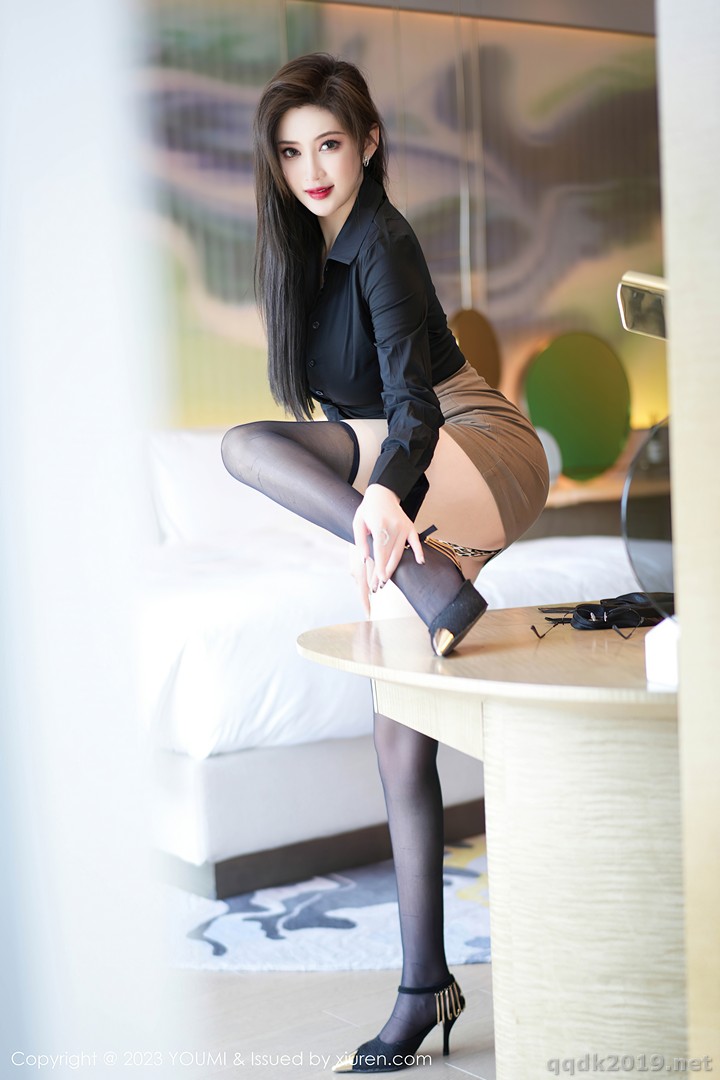 YouMi-Vol.968-Zhou-Yan-Xi-Carol-014.jpg