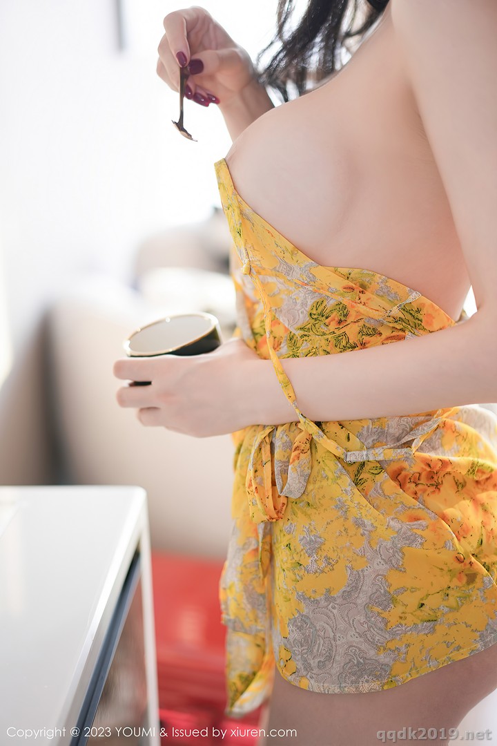 YouMi-Vol.1002-016.jpg