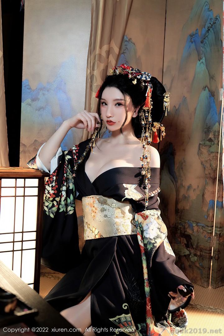 XIUREN-No.5537-Zhou-Yuxi-Sally-025.jpg