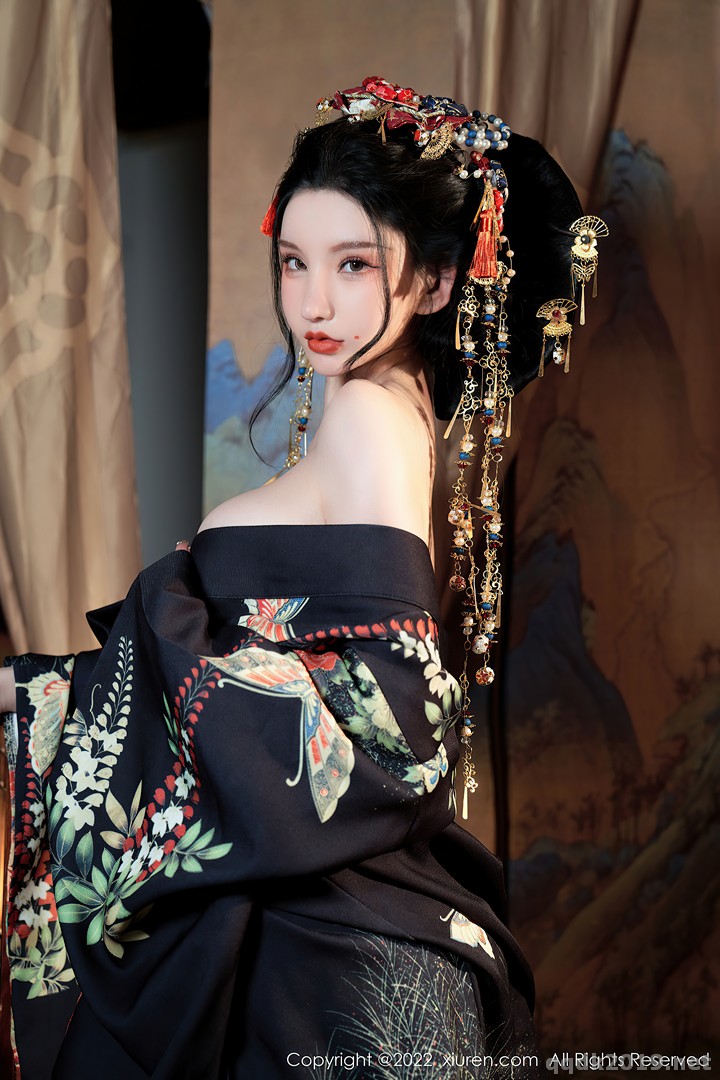 XIUREN-No.5537-Zhou-Yuxi-Sally-037.jpg