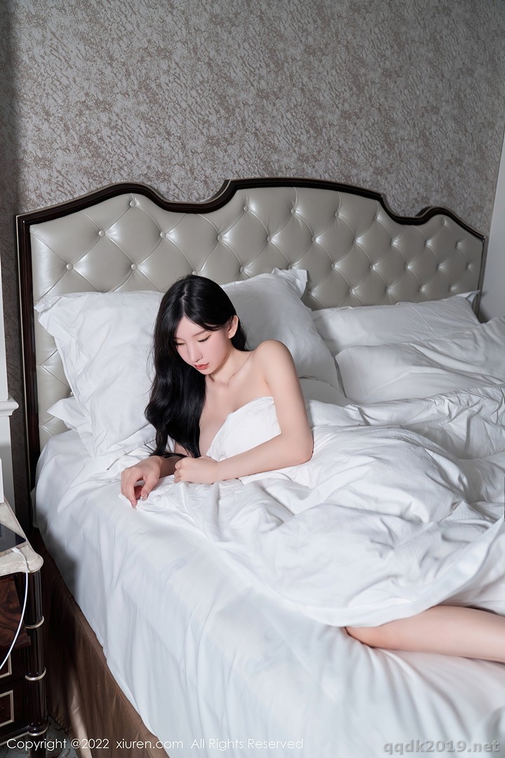XIUREN-No.5638-Zhou-Yuxi-Sally-010.jpg