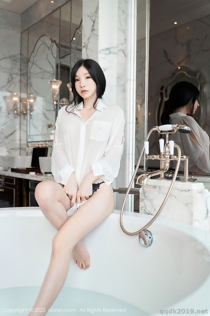 XIUREN-No.5638-Zhou-Yuxi-Sally-039.jpg