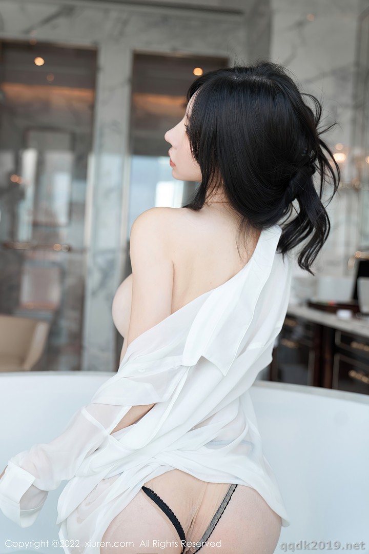 XIUREN-No.5638-Zhou-Yuxi-Sally-066.jpg