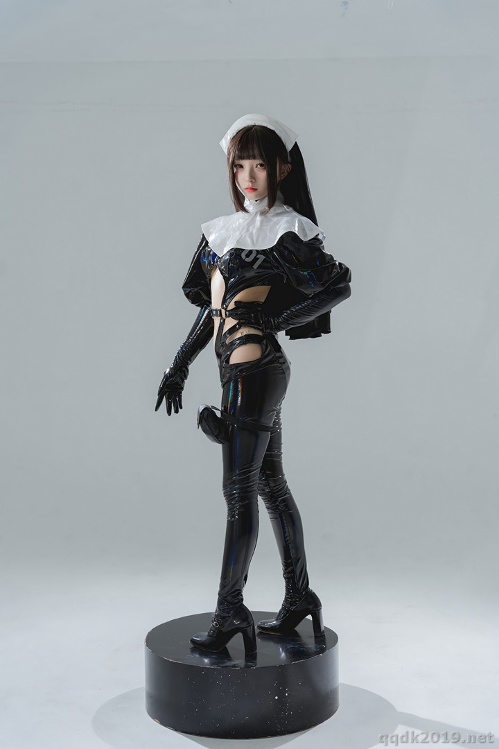Coser-Hua-Ling-023.jpg