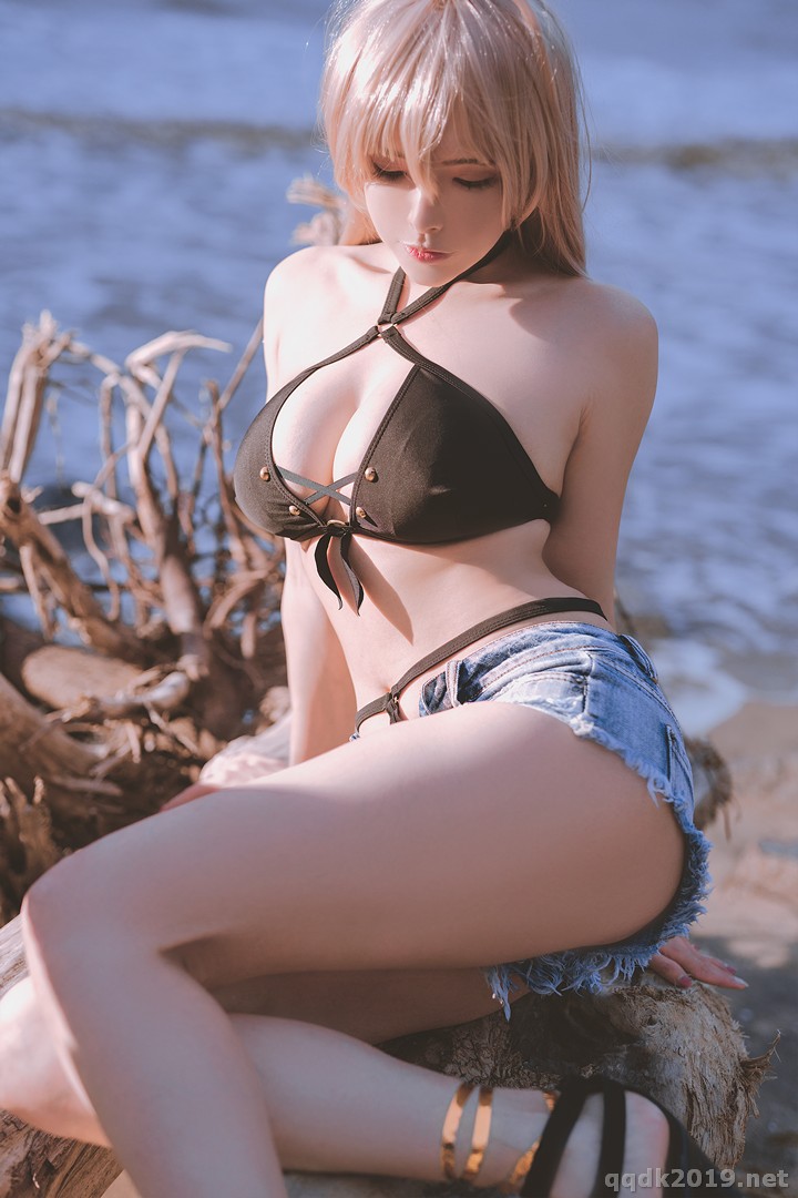 Coser-Xia-Xiao-Qiu-Qiu-Qiu-008.jpg