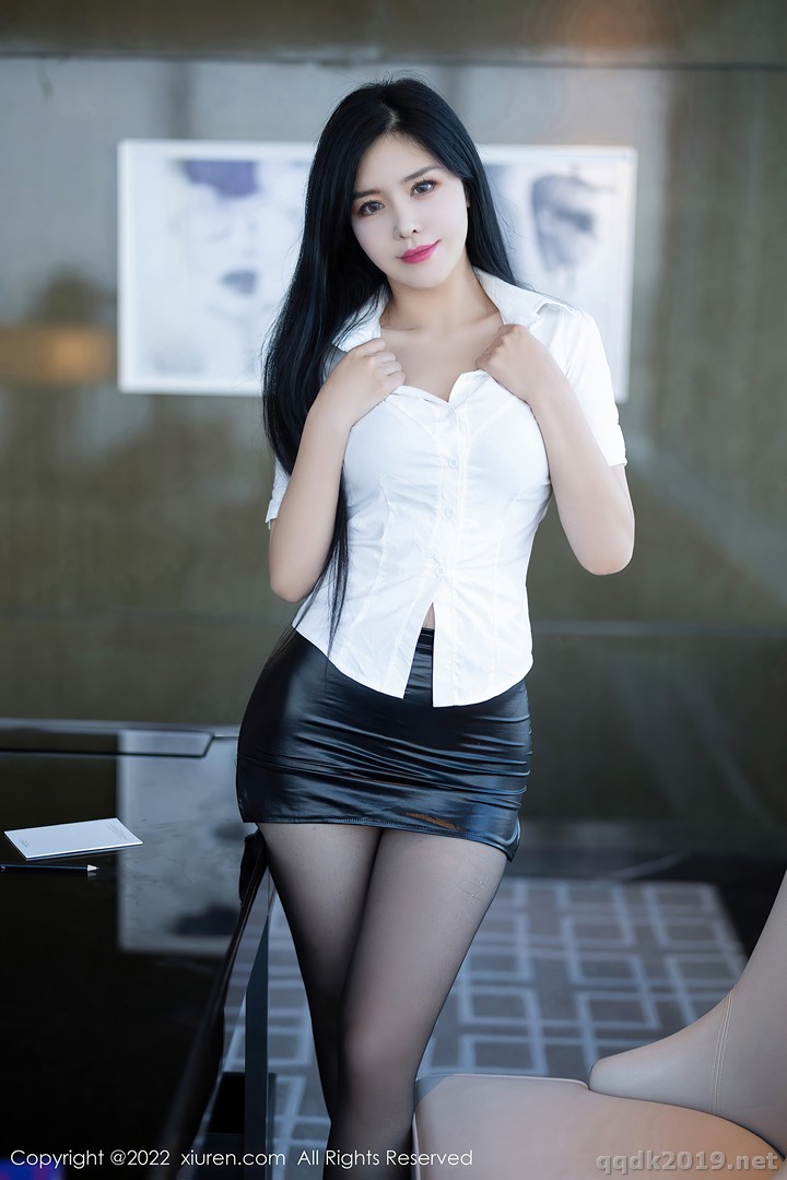 XIUREN-No.5635-Liu-Yu-Er-007.jpg
