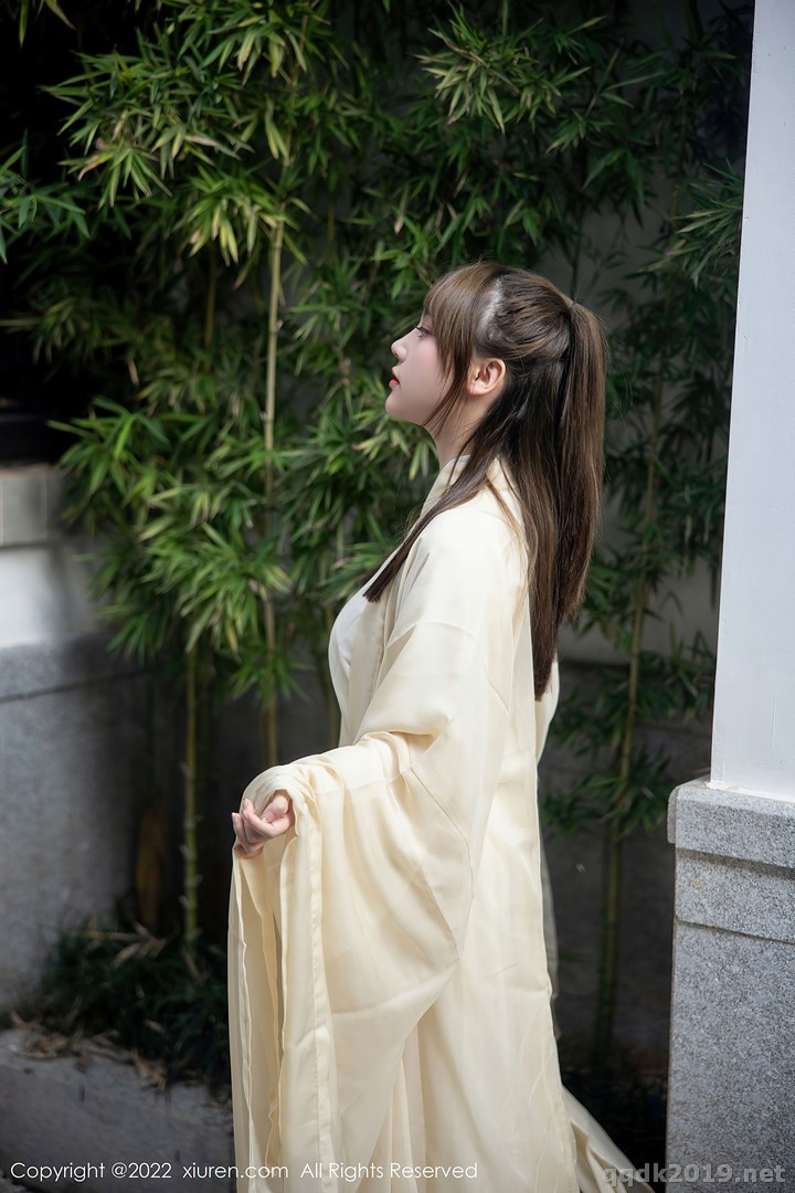 XIUREN-No.5653-Dou-Ban-Jiang-005.jpg